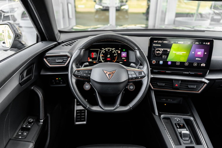 Vehicle Image 19