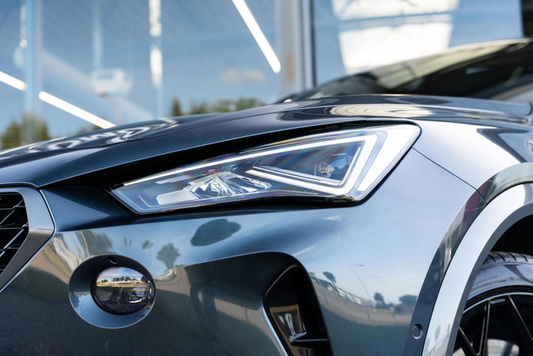 Vehicle Image 8