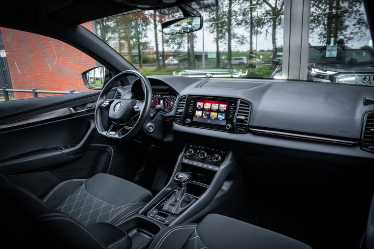 Vehicle Image 32