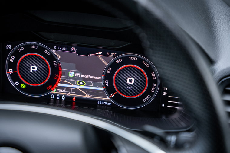 Vehicle Image 9