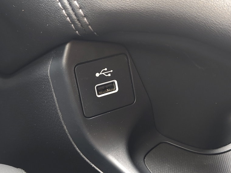Vehicle Image 24