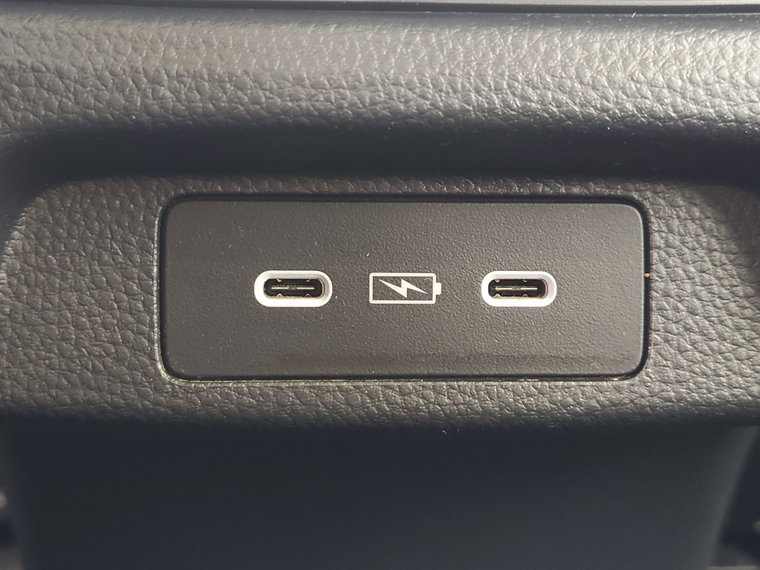 Vehicle Image 34