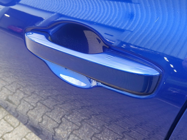 Vehicle Image 42