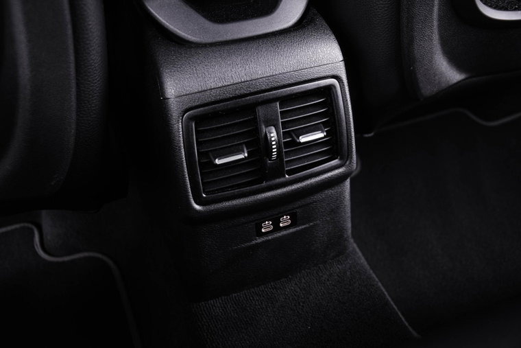 Vehicle Image 40
