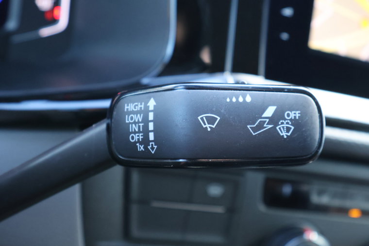 Vehicle Image 33