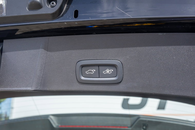 Vehicle Image 33