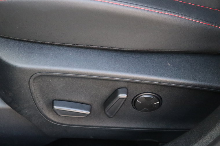 Vehicle Image 33