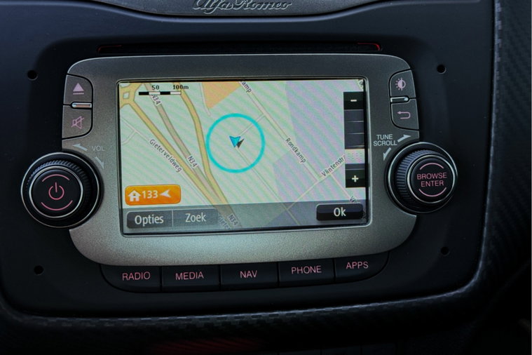 Vehicle Image 16