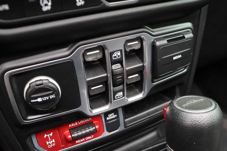Vehicle Image 22