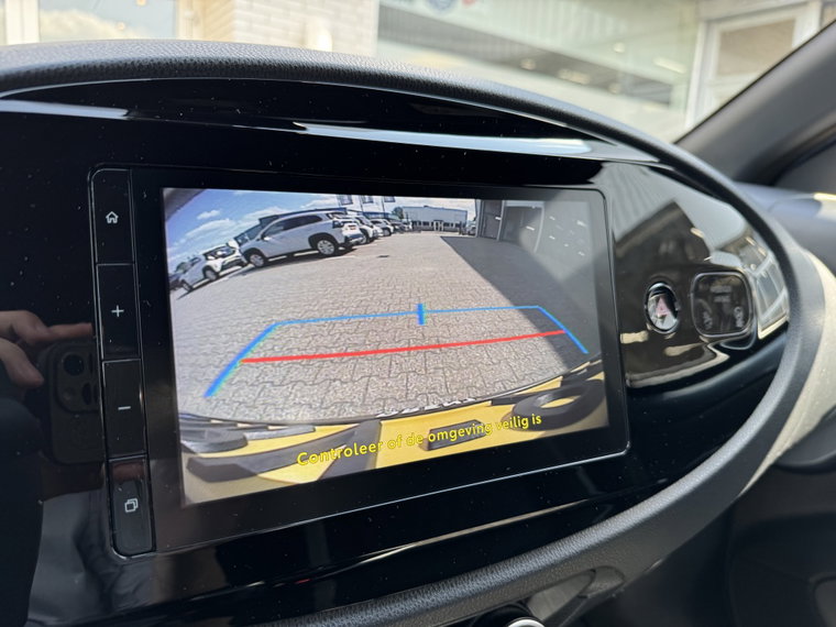 Vehicle Image 22
