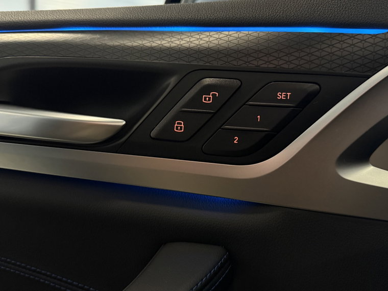Vehicle Image 57