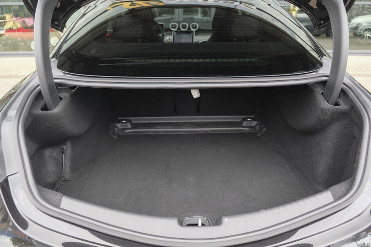 Vehicle Image 41