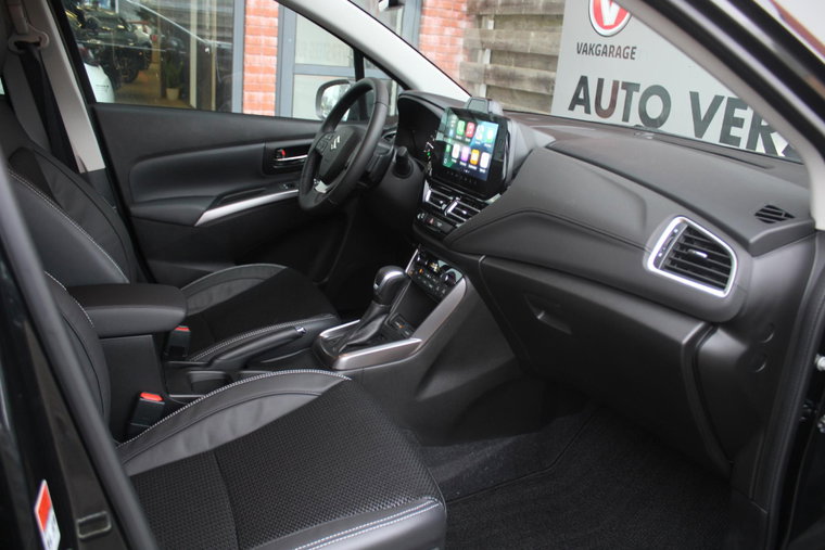 Vehicle Image 15