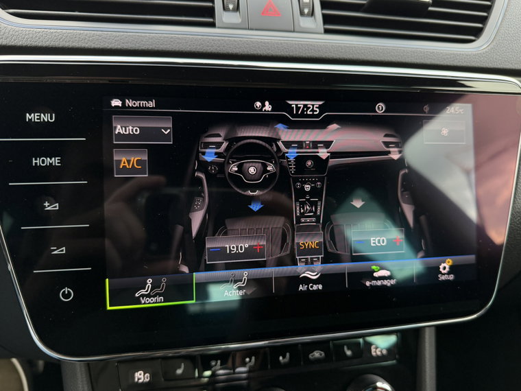 Vehicle Image 60