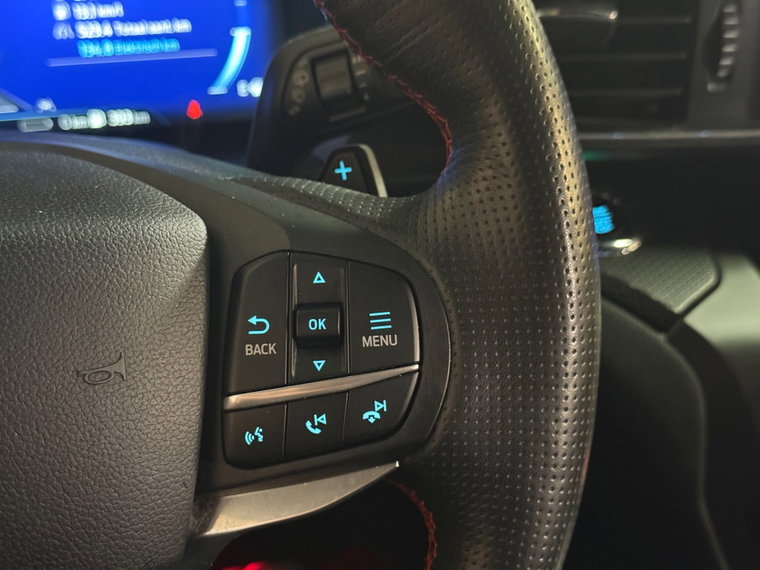 Vehicle Image 38