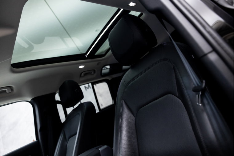 Vehicle Image 30
