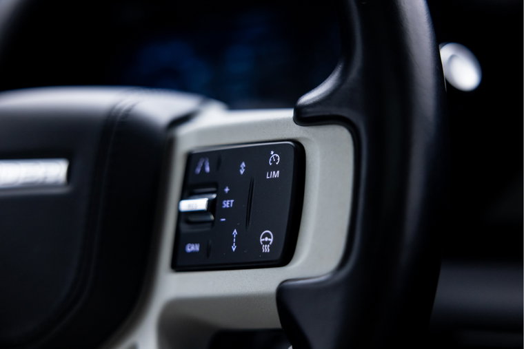 Vehicle Image 36