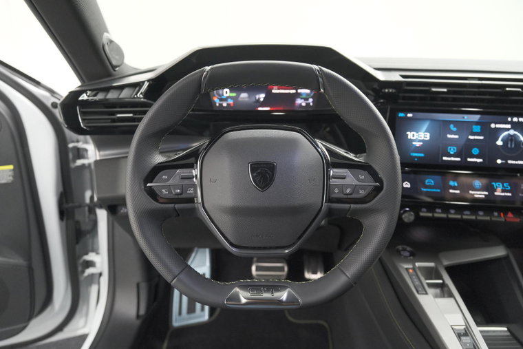 Vehicle Image 28
