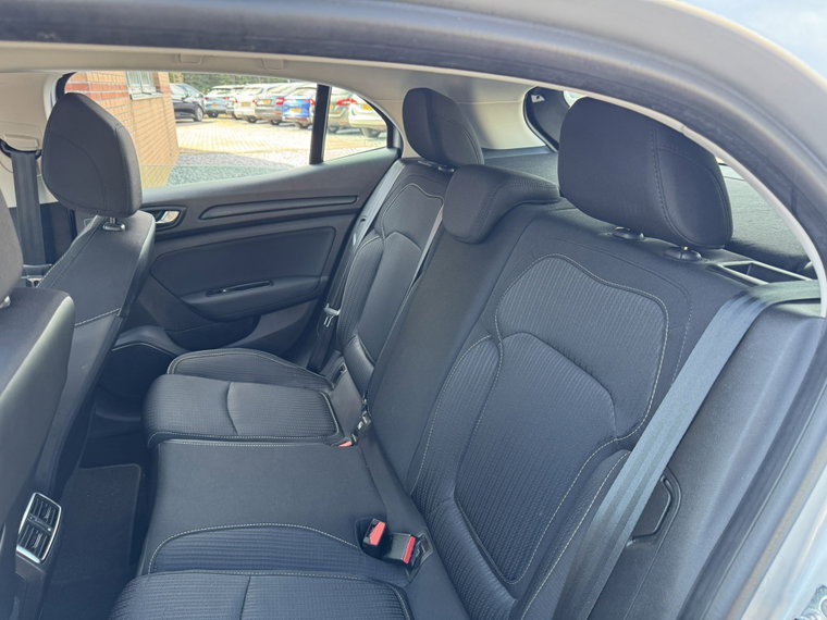 Vehicle Image 22