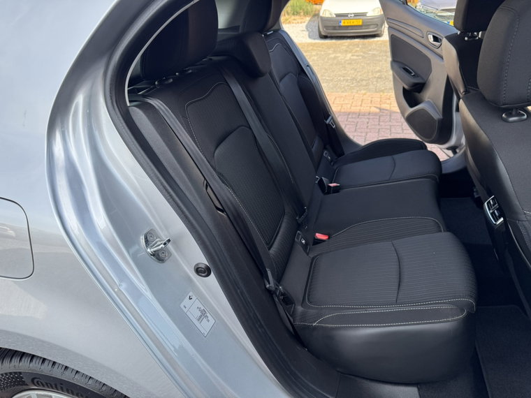Vehicle Image 27