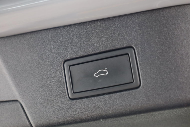 Vehicle Image 47