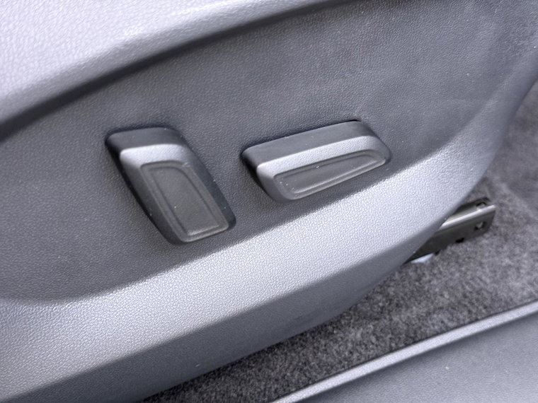 Vehicle Image 41