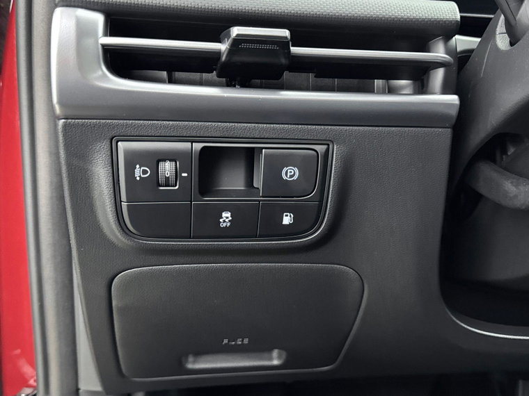 Vehicle Image 23