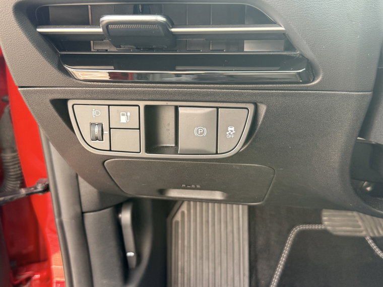 Vehicle Image 27