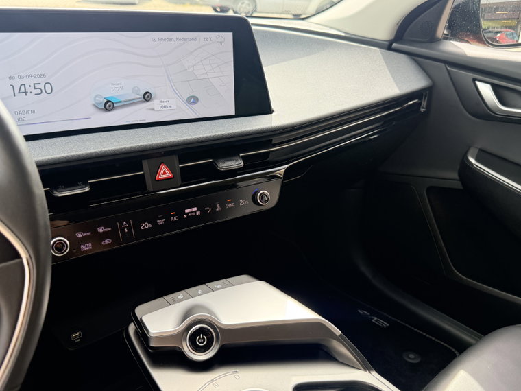 Vehicle Image 37