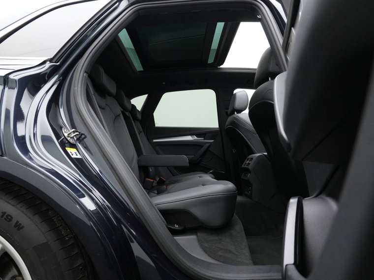 Vehicle Image 40
