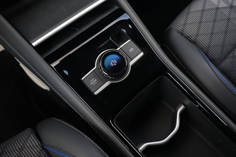 Vehicle Image 37
