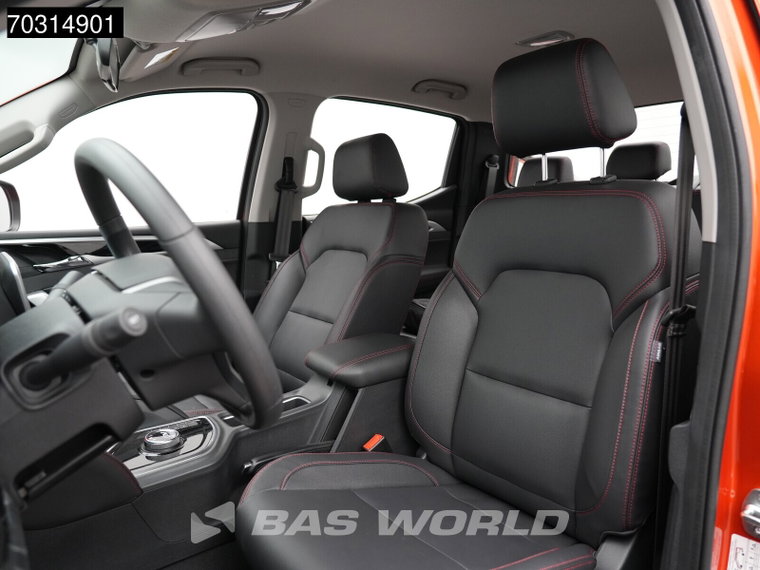 Vehicle Image 6