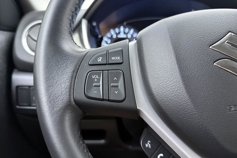 Vehicle Image 18