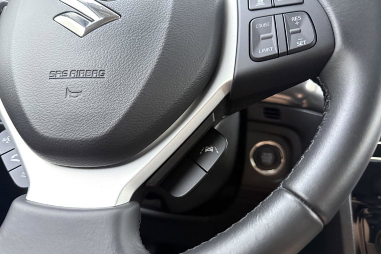Vehicle Image 21
