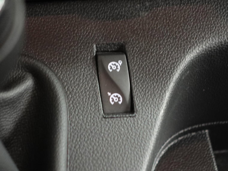 Vehicle Image 27