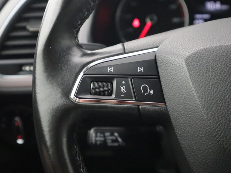 Vehicle Image 38