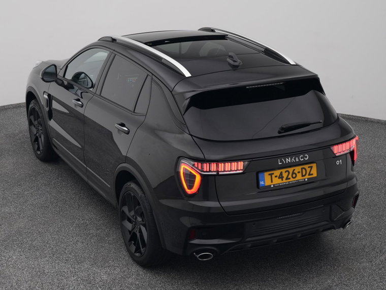 Vehicle Image 25