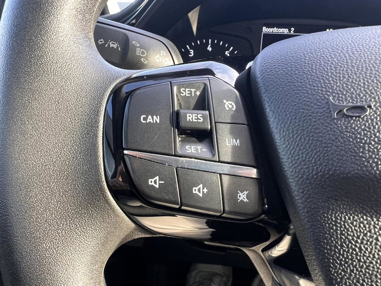 Vehicle Image 38
