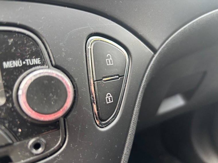 Vehicle Image 26