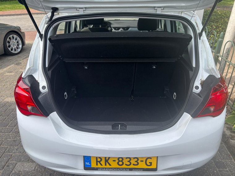 Vehicle Image 33
