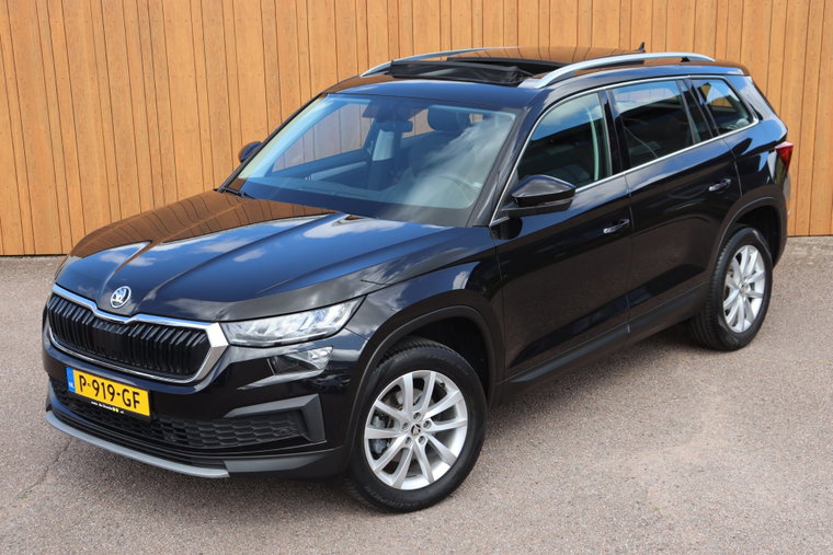 Vehicle Image 6
