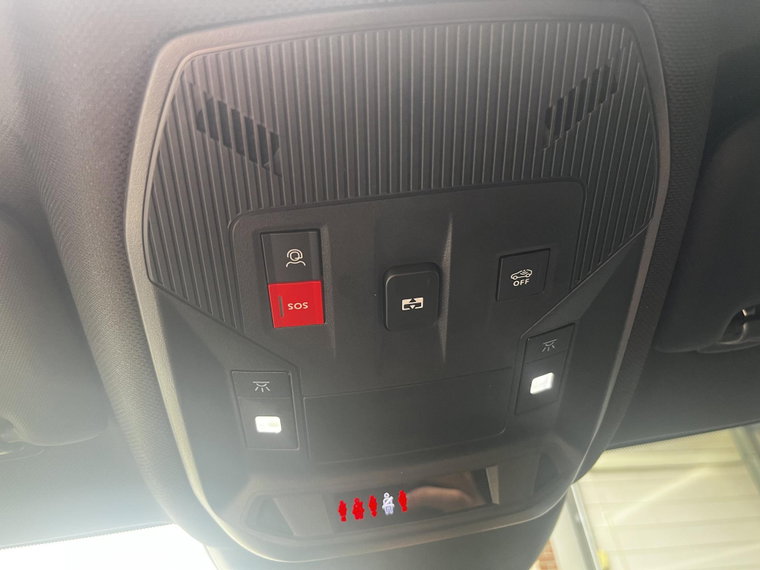 Vehicle Image 48