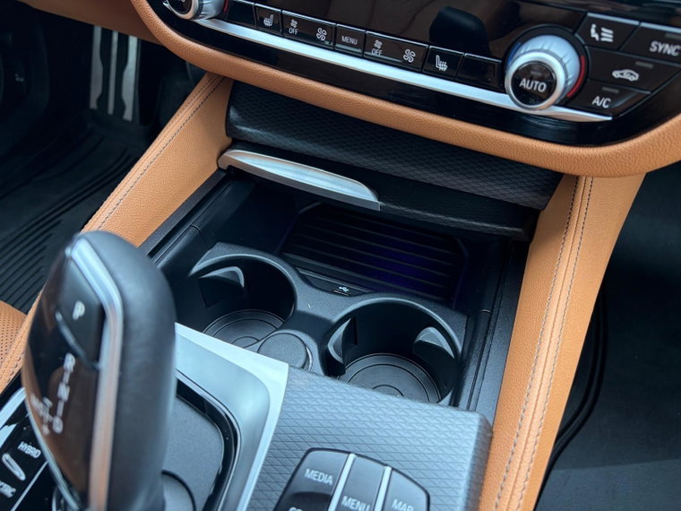 Vehicle Image 33