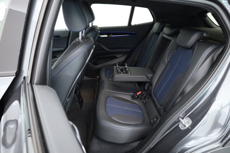 Vehicle Image 40