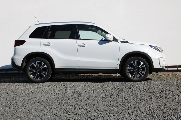 Vehicle Image 13
