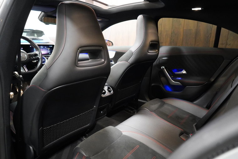 Vehicle Image 36