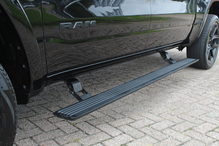 Vehicle Image 24
