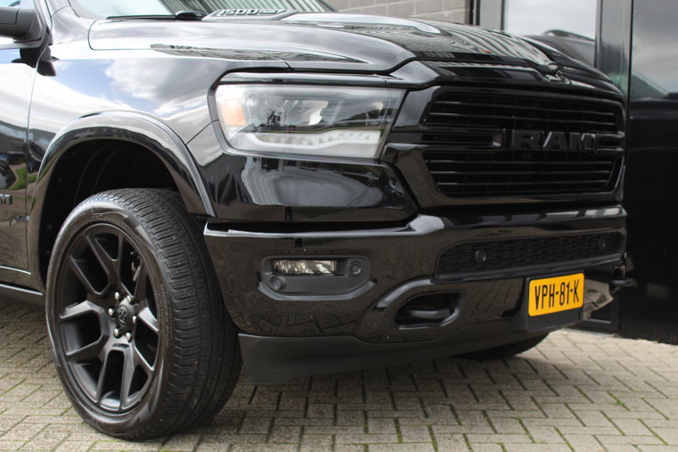 Vehicle Image 25