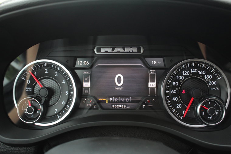 Vehicle Image 36