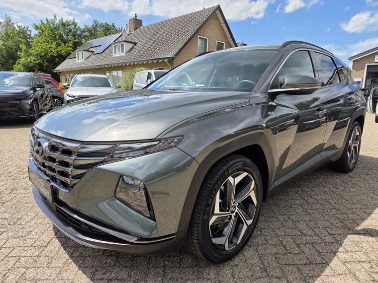 Vehicle Image 15
